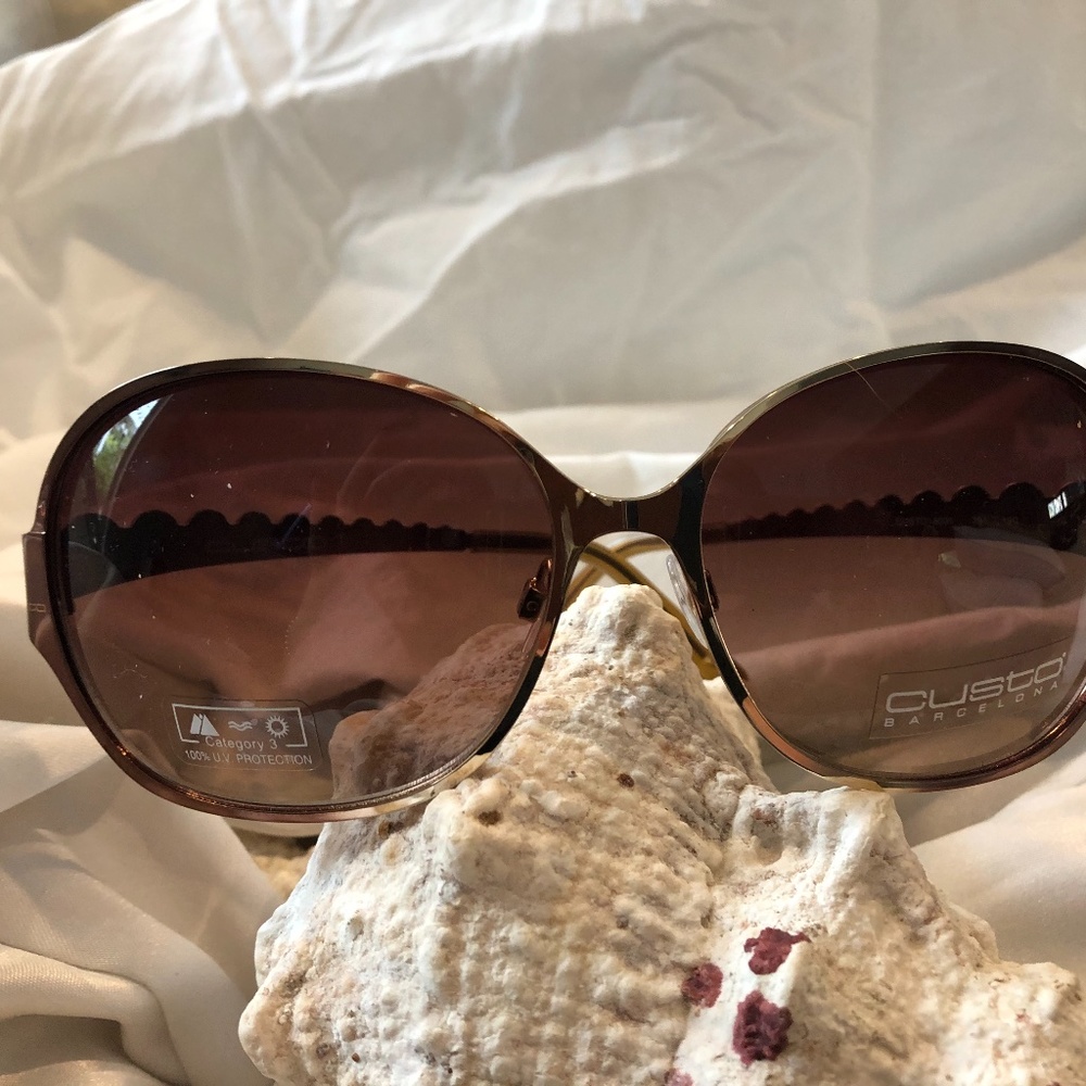 14 Pairs of NEW Sunglasses